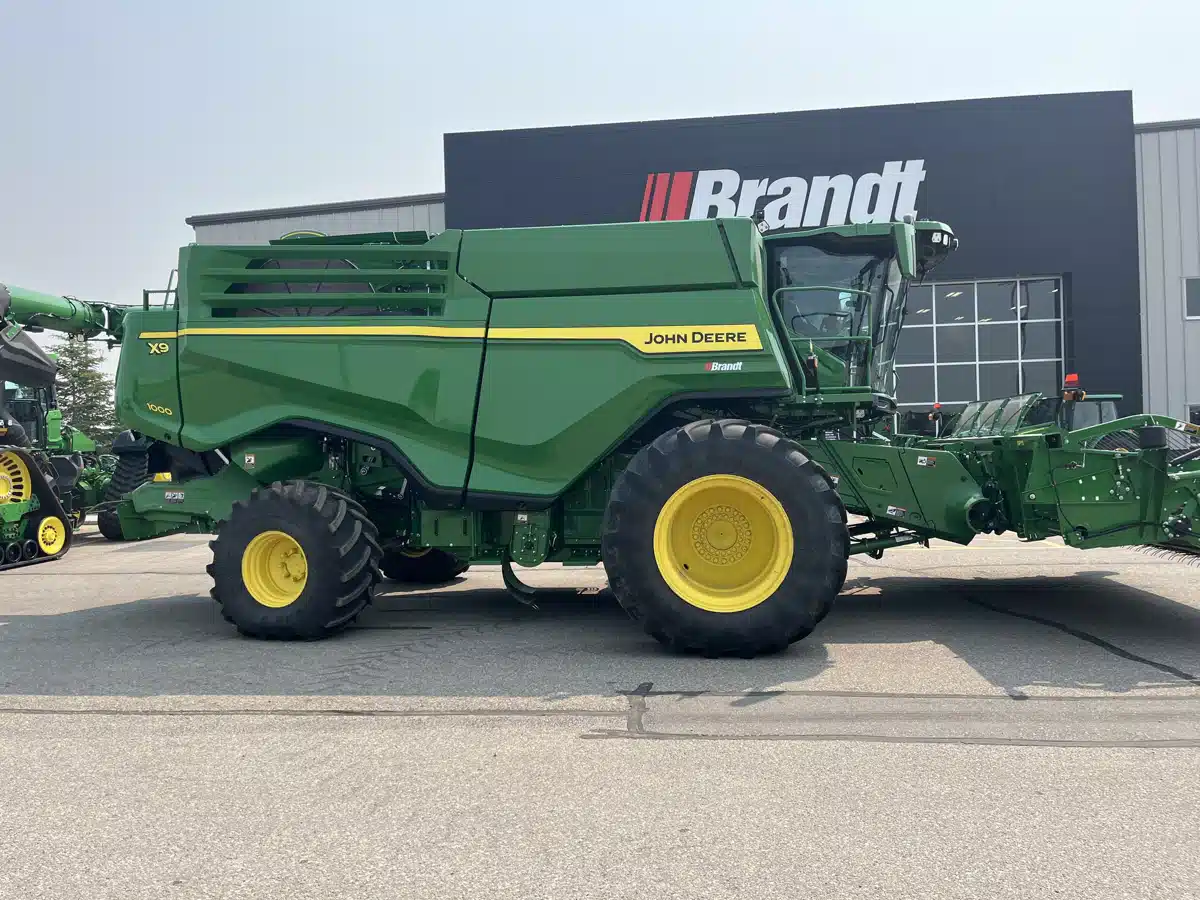 Gallery image 2 for Used 2024 John Deere X9 1000 Combine