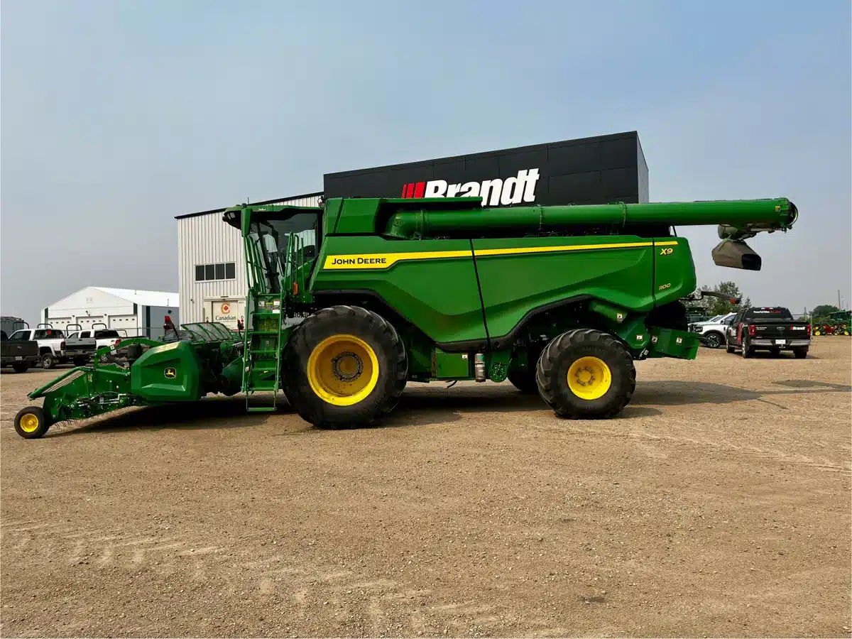Gallery image 2 for Used 2023 John Deere X9 1100 Combine