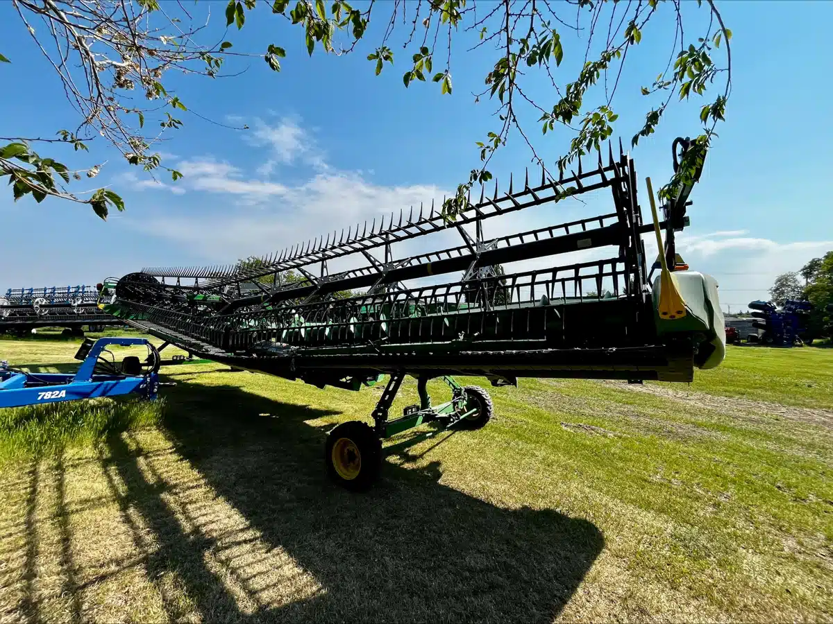 Gallery image 1 for Used 2024 John Deere HD45R Header - Draper