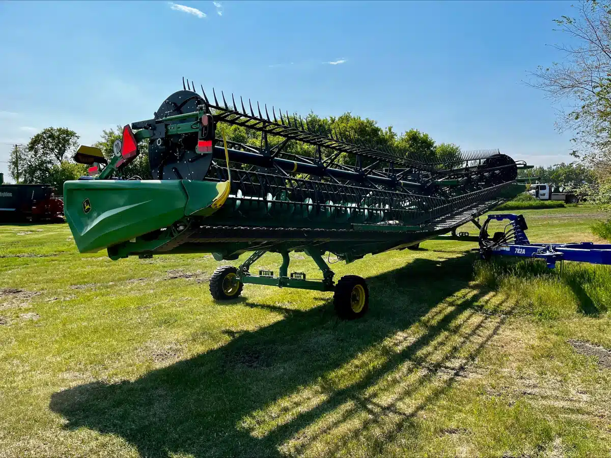 Gallery image 2 for Used 2024 John Deere HD45R Header - Draper