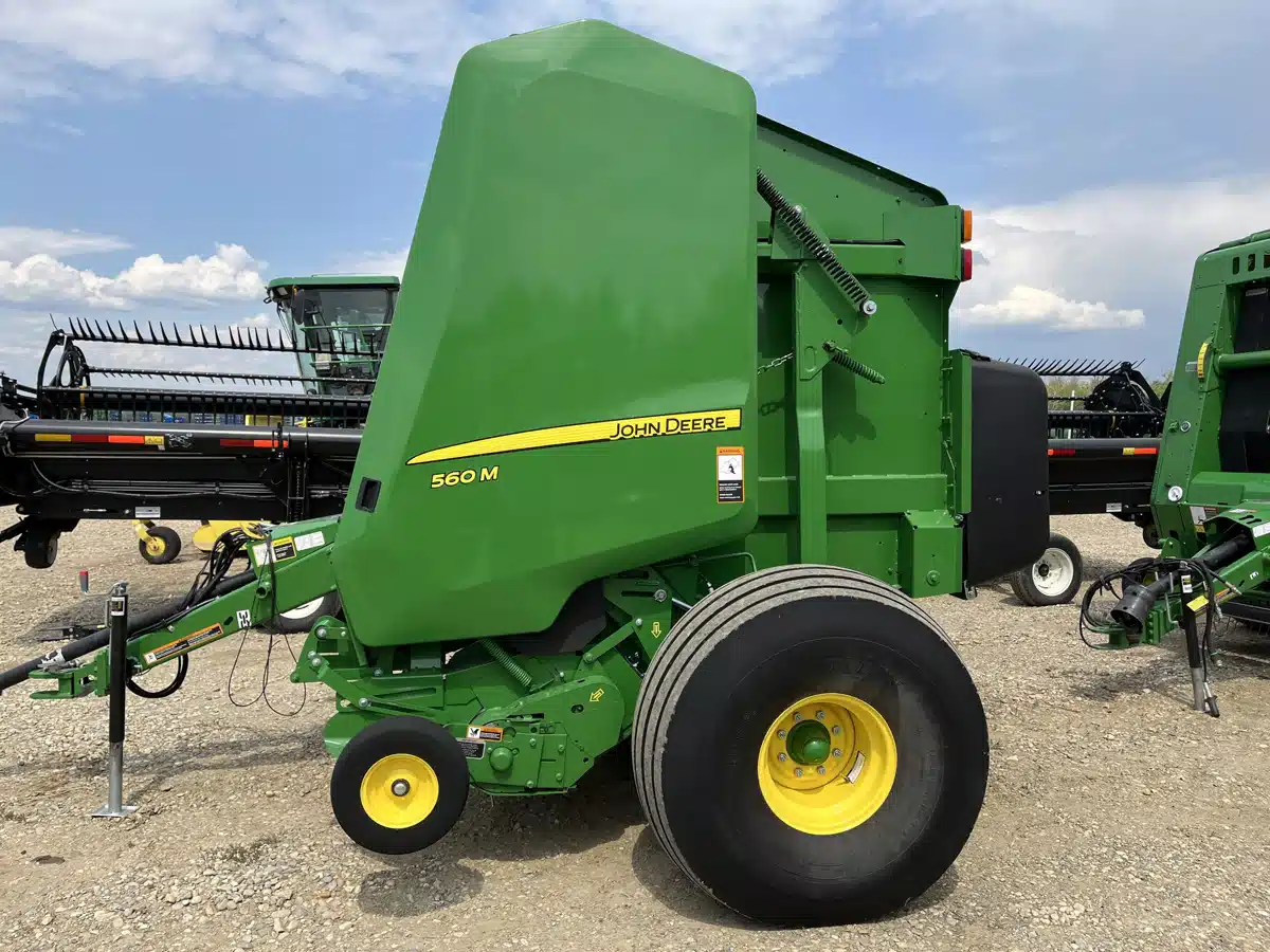 Gallery image 2 for Used 2022 John Deere 560M Round Baler