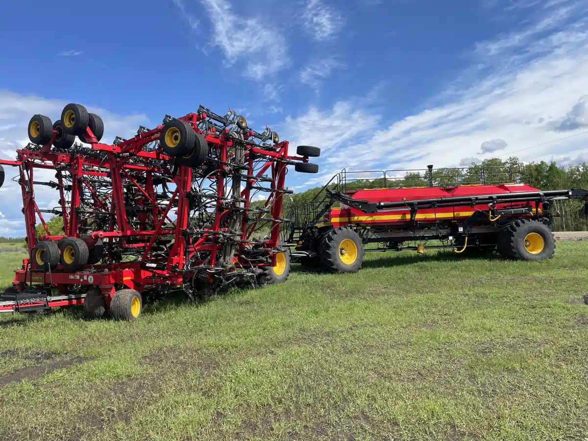 Gallery image 1 for Used 2021 Väderstad 8412 Air Drill