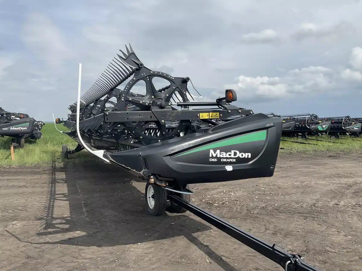 Gallery image 2 for Used 2015 MacDon D65 Header - Draper