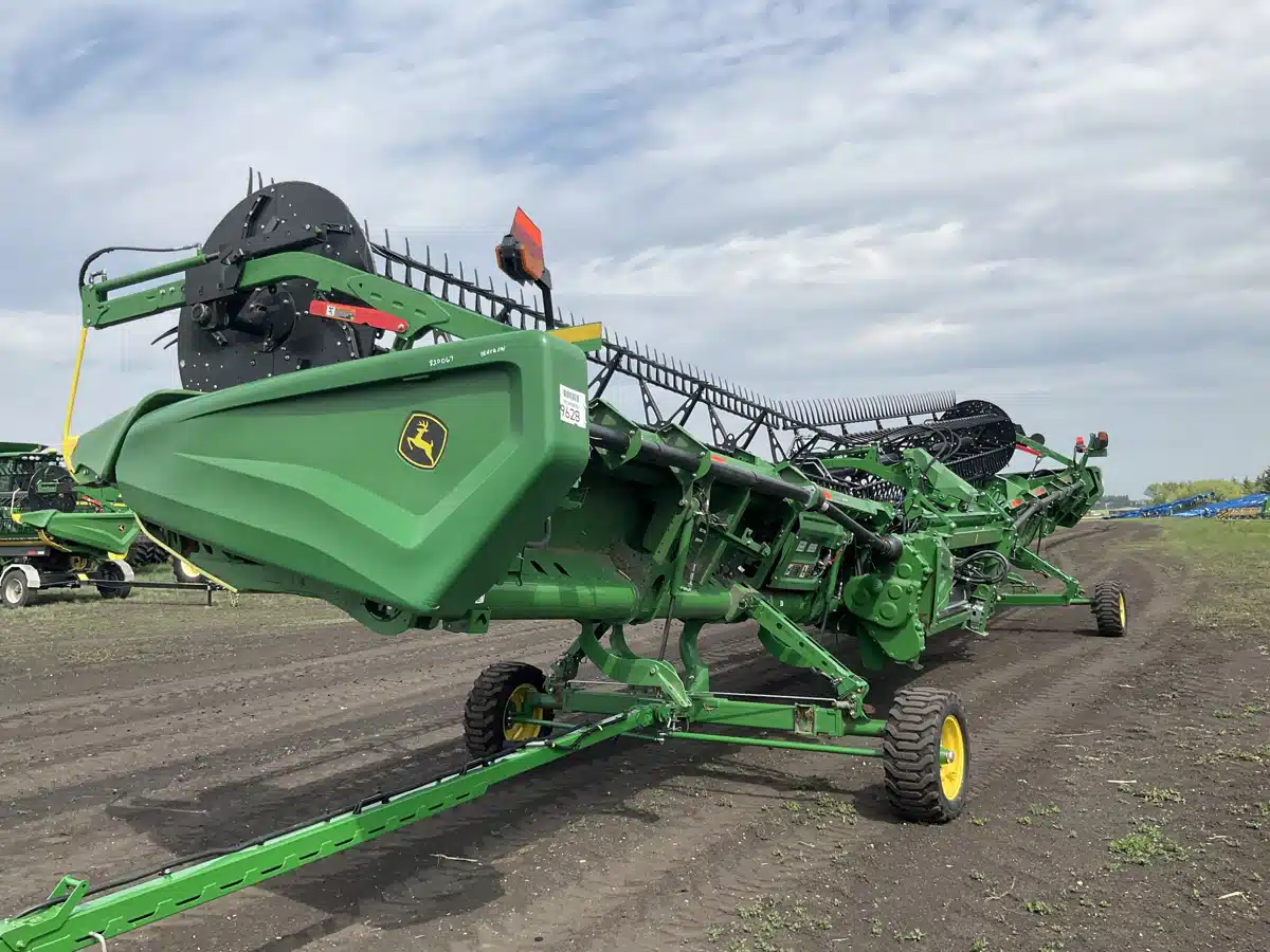 Gallery image 2 for Used 2022 John Deere HD45R Header Combine