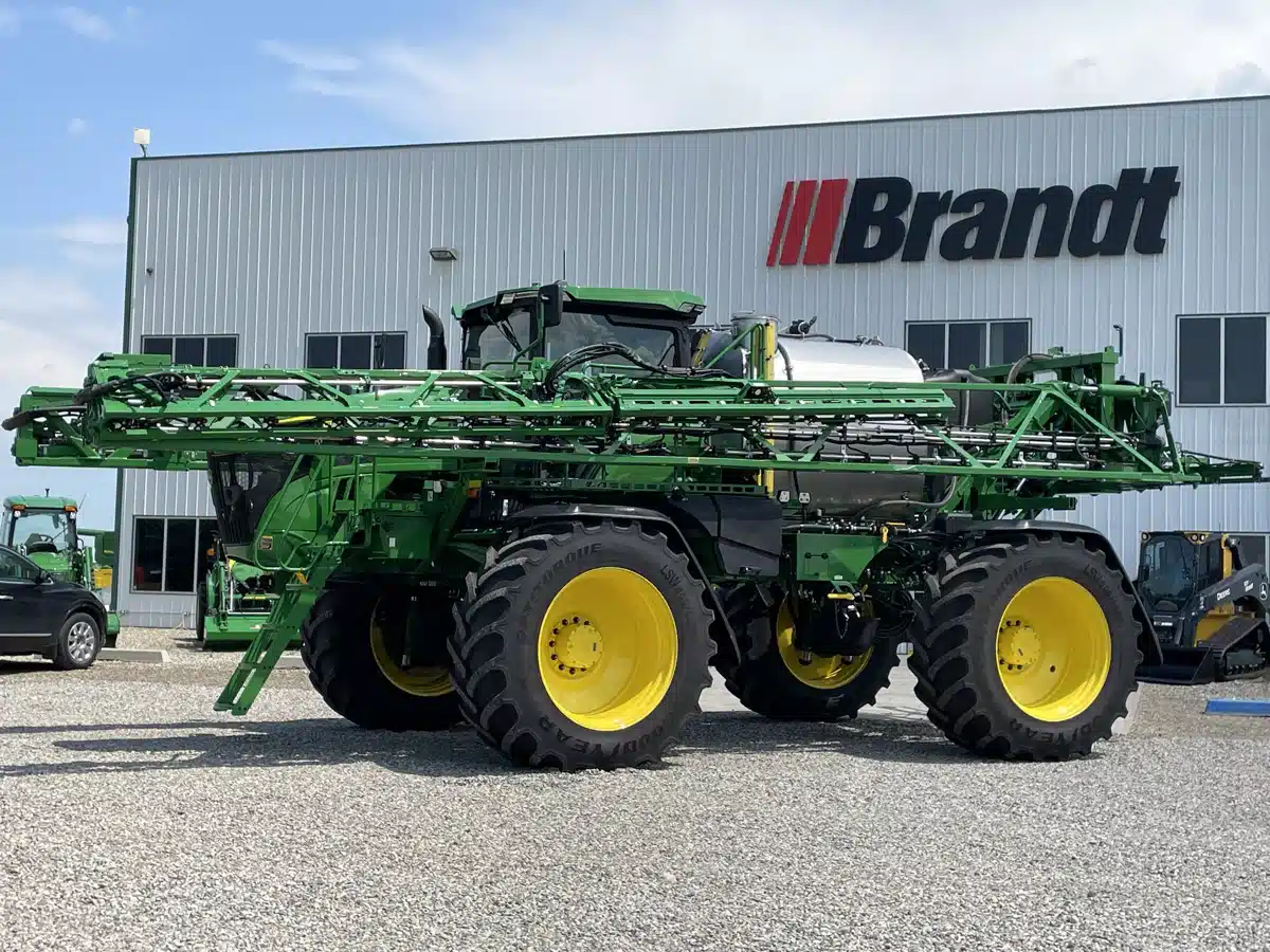 Gallery image 2 for Used 2024 John Deere 616R Sprayer - Self Propelled