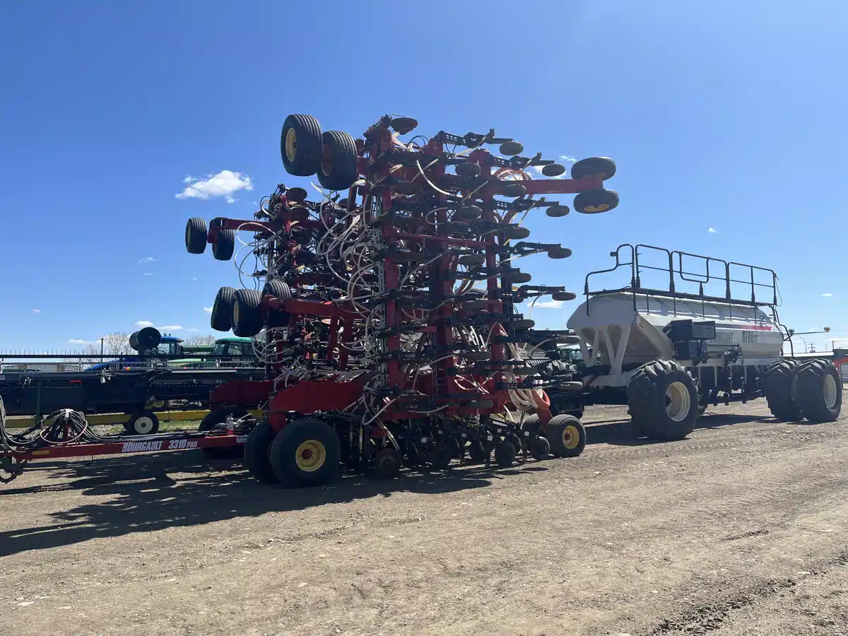 Gallery image 1 for Used 2009 Bourgault 3310-76 PHD Air Drill