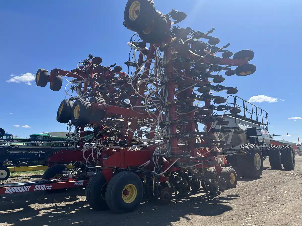 Gallery image 2 for Used 2009 Bourgault 3310-76 PHD Air Drill