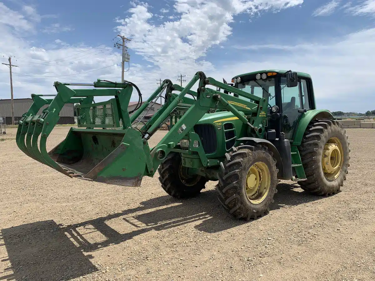 Gallery image 1 for Used 2009 John Deere 7330 Tractor