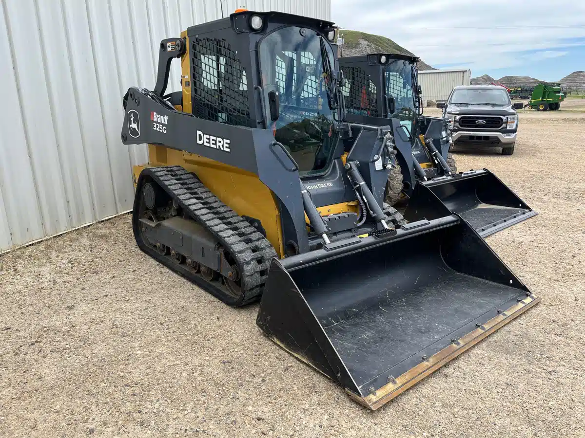 Gallery image 2 for Used 2022 John Deere 325G Track Loader