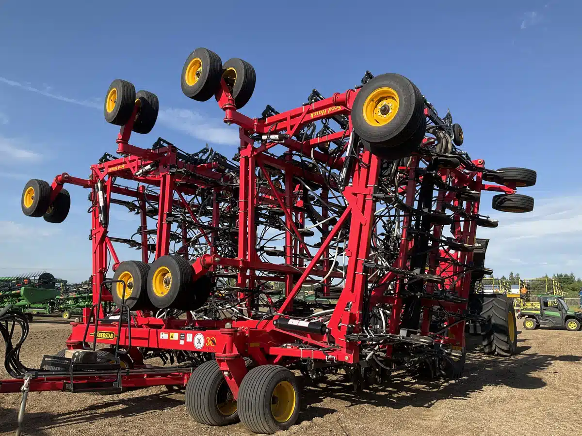 Gallery image 1 for Used 2022 Väderstad 8012 Air Drill