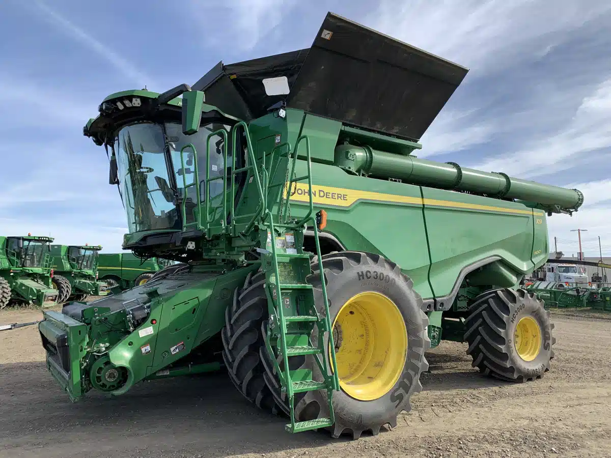 Gallery image 1 for Used 2023 John Deere X9 1100 Combine