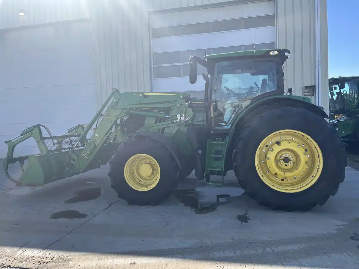 Gallery image 2 for Used 2015 John Deere 6215R Tractor
