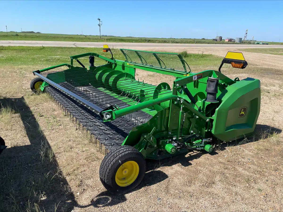 Gallery image 1 for Used 2022 John Deere BP15 Header - Pickup
