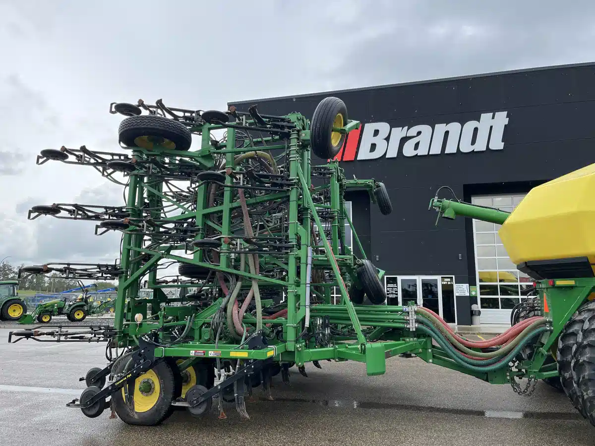 Gallery image 2 for Used 2014 John Deere 1870 Air Drill