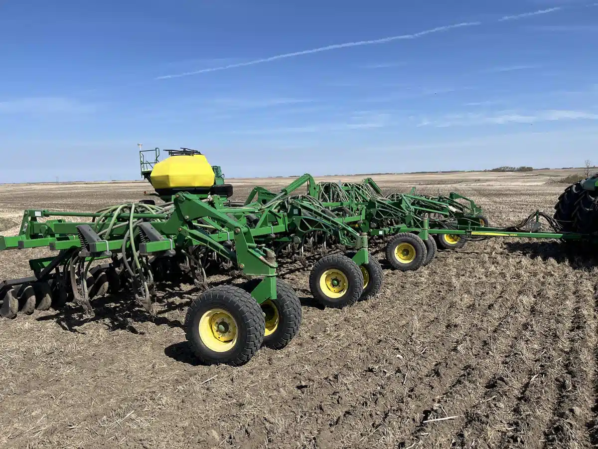 Gallery image 2 for Used 2008 John Deere 1830 Air Drill