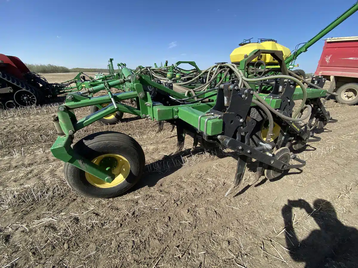 Gallery image 2 for Used 2013 John Deere 1870 Air Drill
