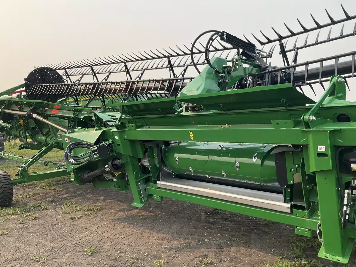 Gallery image 2 for Used 2023 John Deere HD45F Header - Flex Draper