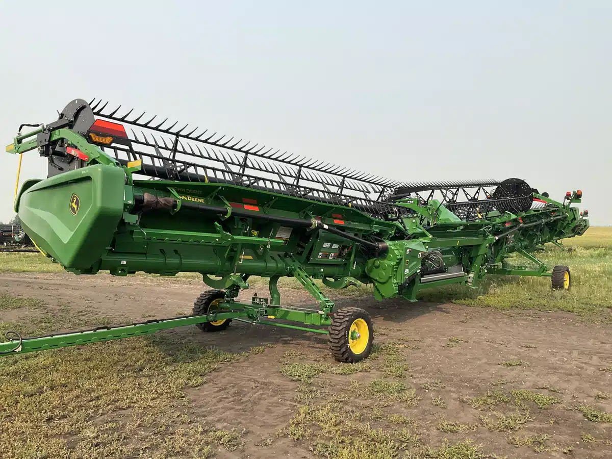 Gallery image 2 for Used 2023 John Deere HD45F Header - Flex Draper