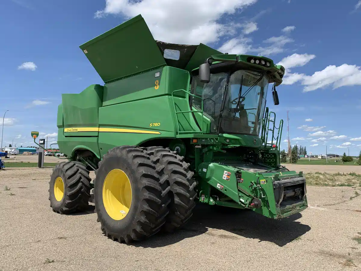 Gallery image 2 for Used 2021 John Deere S780 Combine