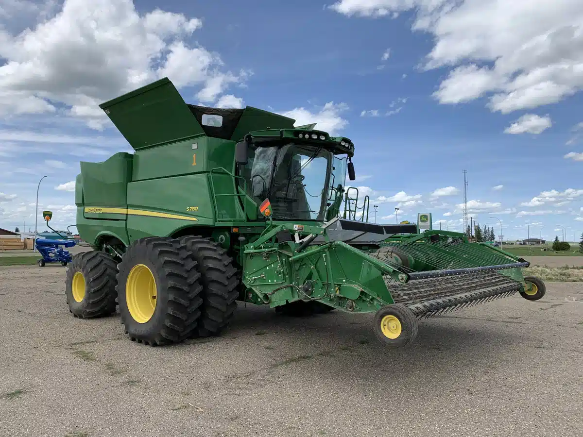 Gallery image 2 for Used 2021 John Deere S780 Combine