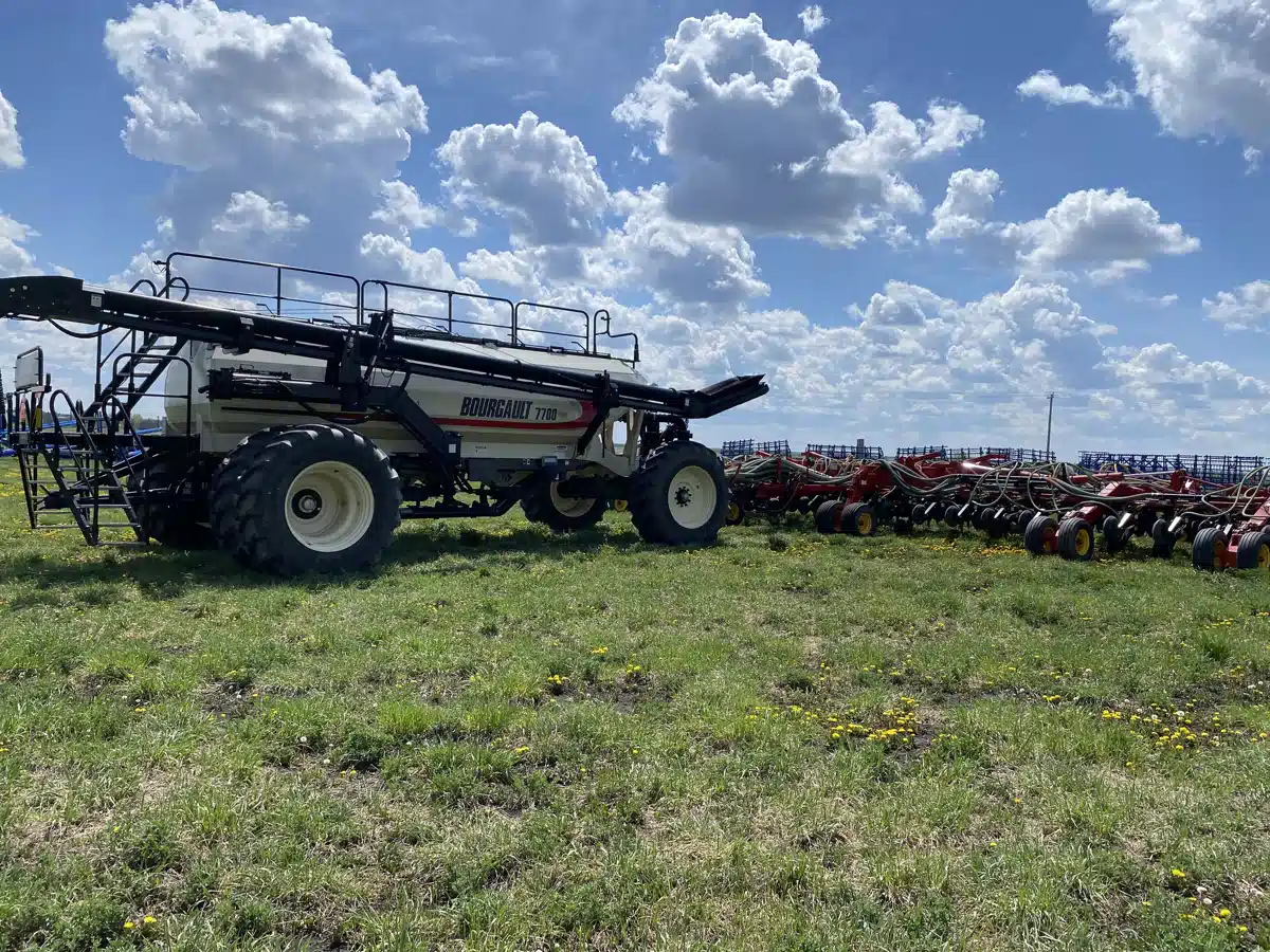 Gallery image 2 for Used 2015 Bourgault 3320-66 Air Drill