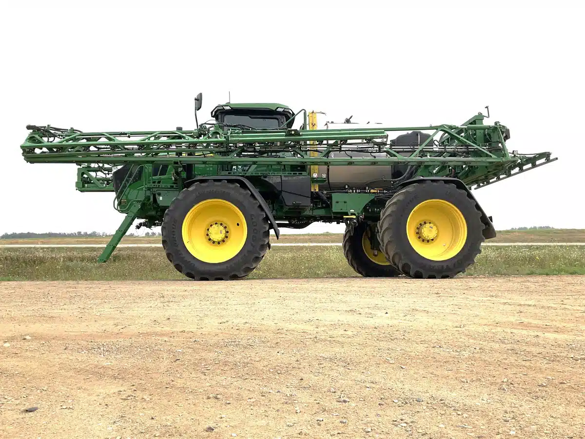 Gallery image 2 for Used 2025 John Deere 616R Sprayer - Self Propelled