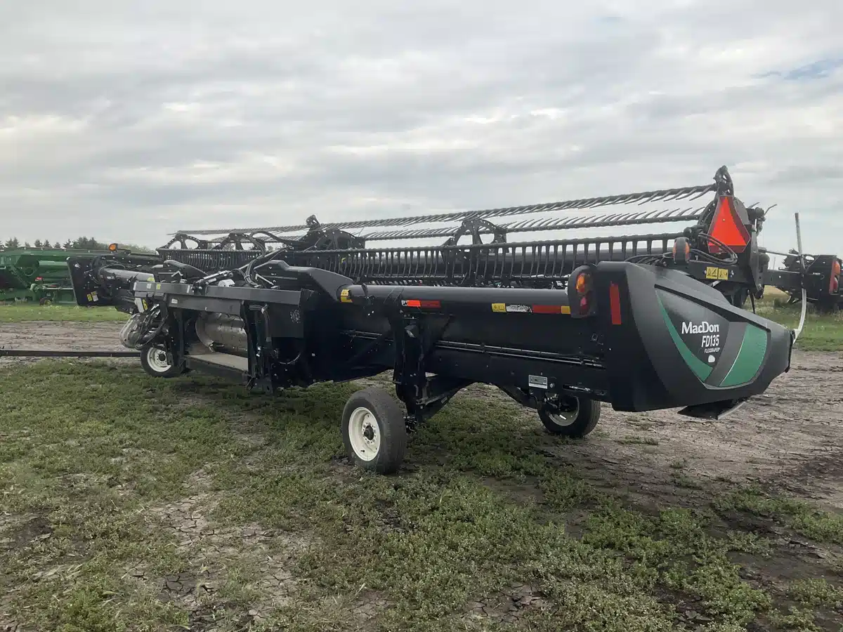 Gallery image 2 for Used 2018 MacDon FD135 Header - Draper