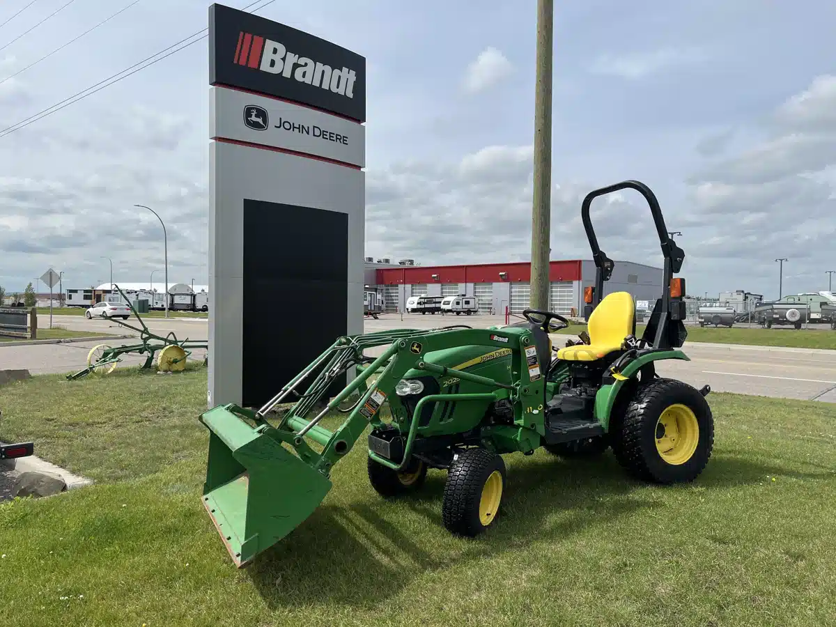 Gallery image 1 for Used 2014 John Deere 2025R Tractor