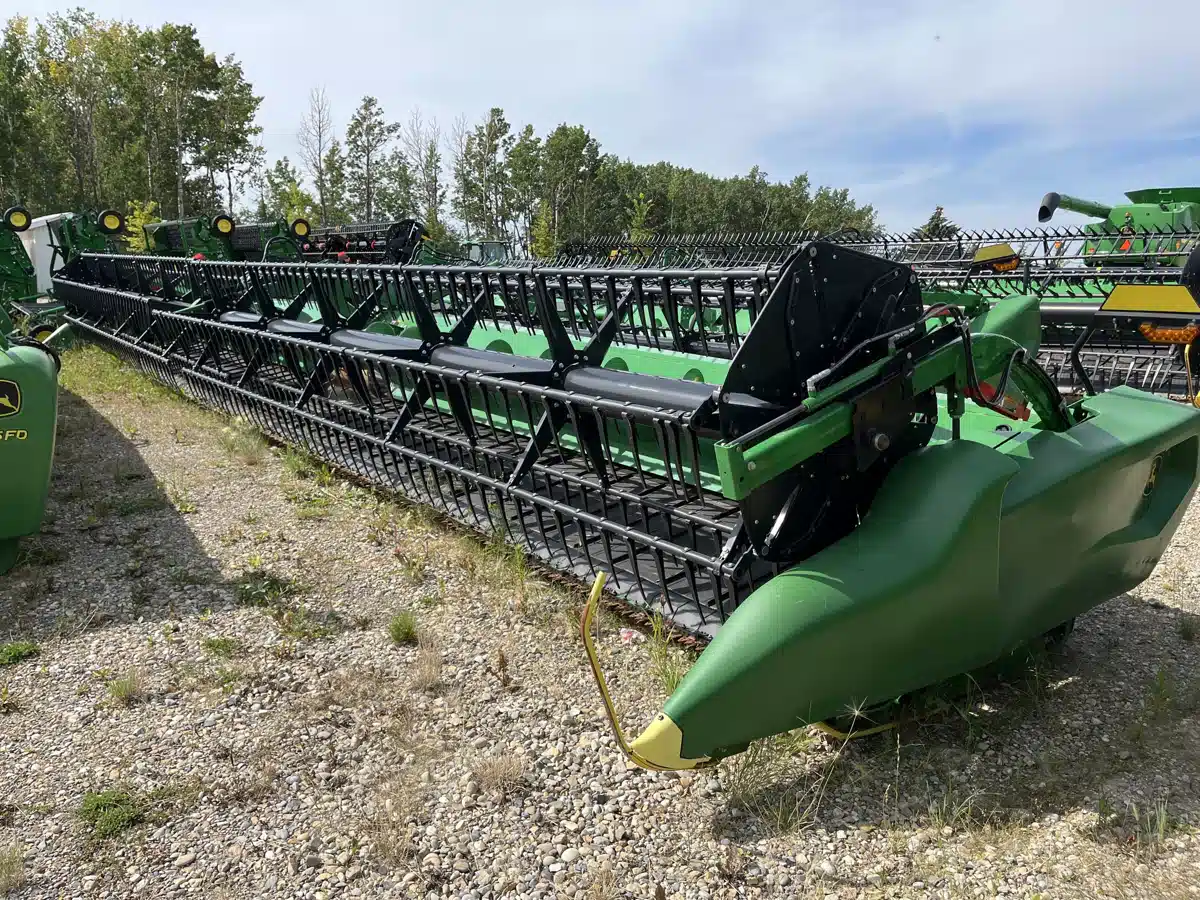 Gallery image 1 for Used 2022 John Deere RD45F Header - Flex