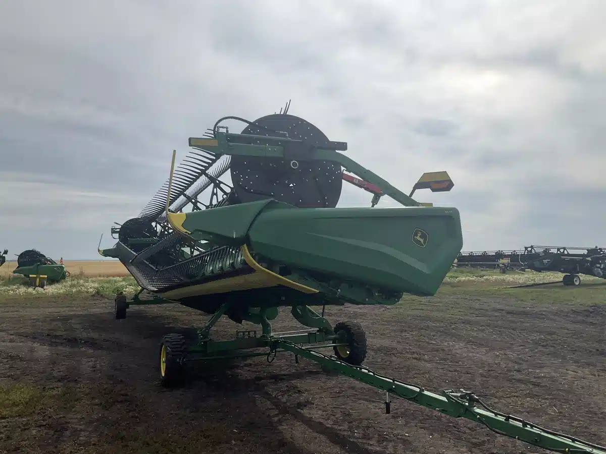 Gallery image 1 for Used 2023 John Deere HD45F Header - Flex Draper