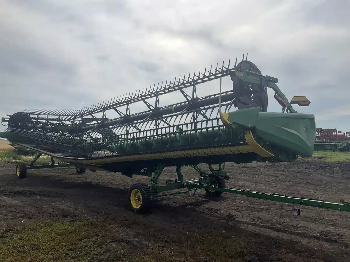 Gallery image 2 for Used 2023 John Deere HD45F Header - Flex Draper