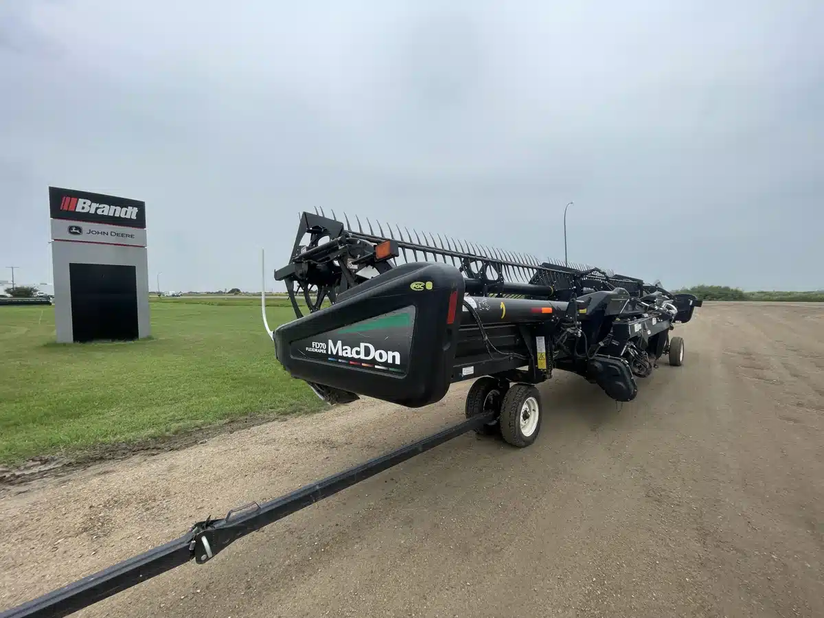 Gallery image 2 for Used 2011 MacDon FD70 Header - Draper