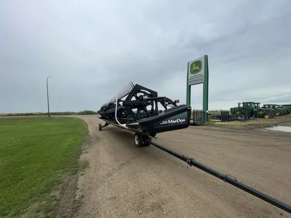 Gallery image 1 for Used 2011 MacDon FD70 Header - Draper