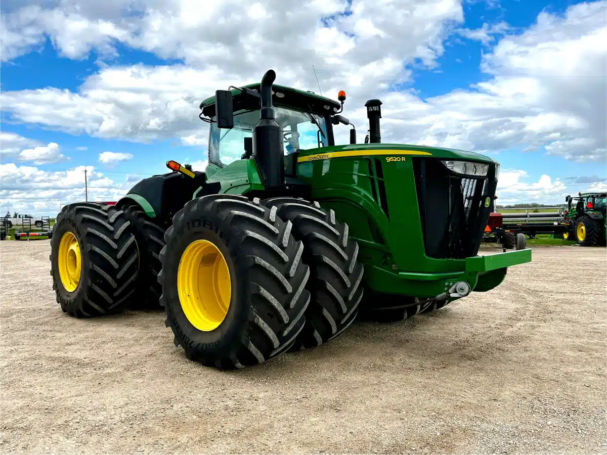 Gallery image 2 for Used 2019 John Deere 9520R Tractor