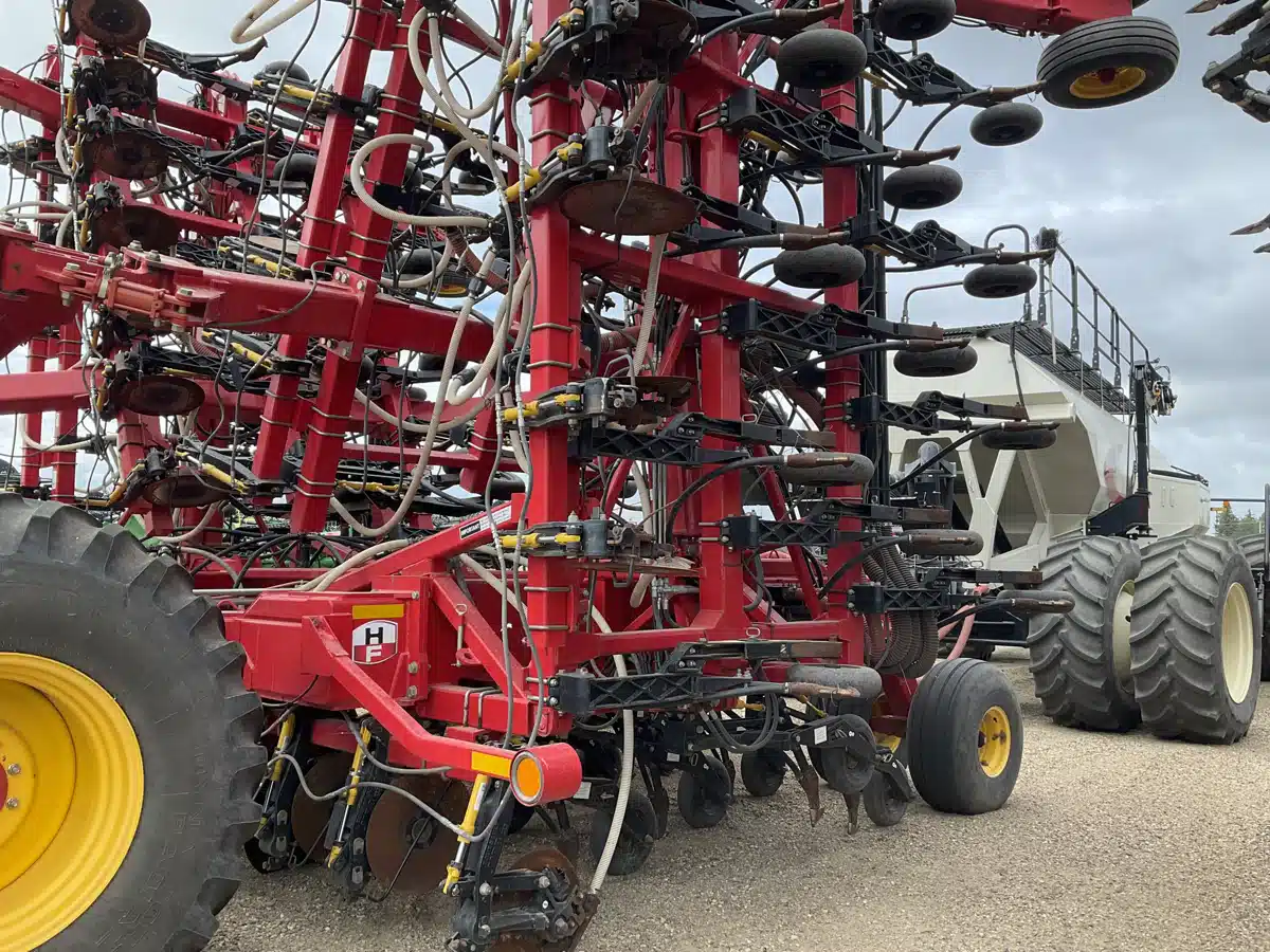 Gallery image 1 for Used 2017 Bourgault 3320-76 Air Drill