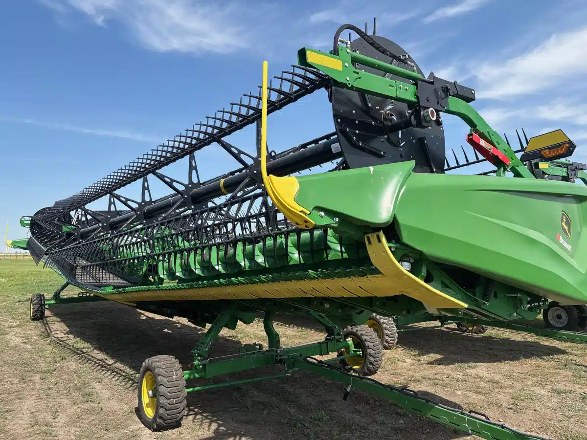 Gallery image 1 for Used 2023 John Deere HD45F Header - Flex Draper