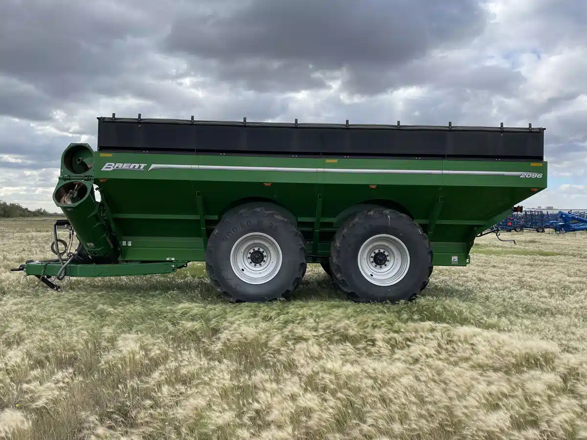 Gallery image 2 for Used 2020 Brent 2096 Grain Cart