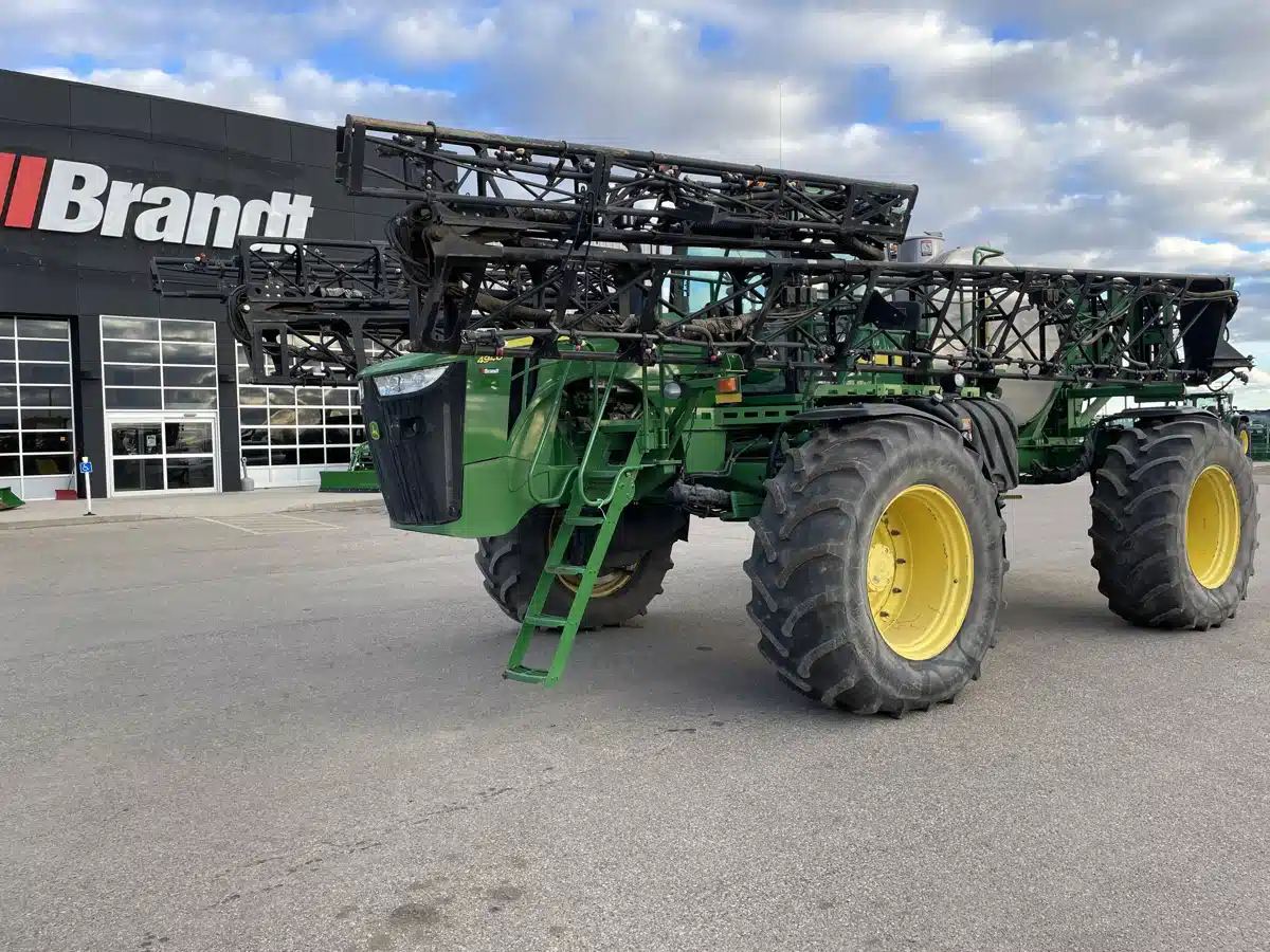 Gallery image 1 for Used 2012 John Deere 4940 Sprayer - Self Propelled