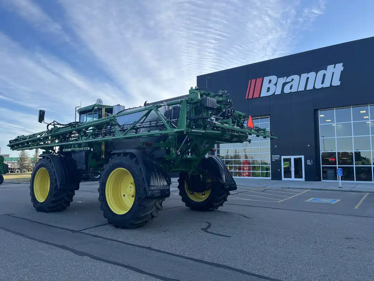 Gallery image 2 for Used 2023 John Deere 616R Sprayer - Self Propelled