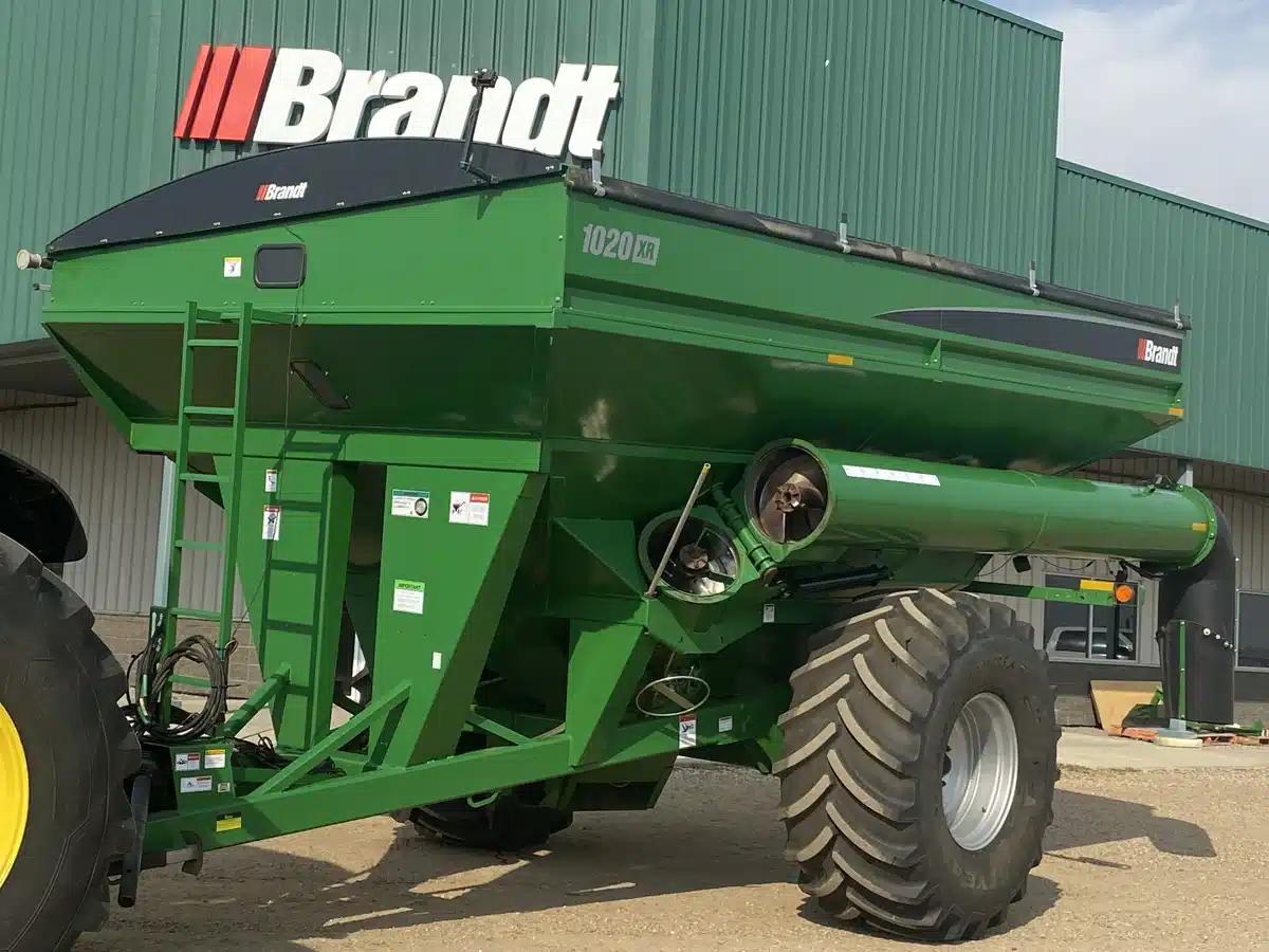 Gallery image 1 for Used 2019 Brandt 1020XR Grain Cart