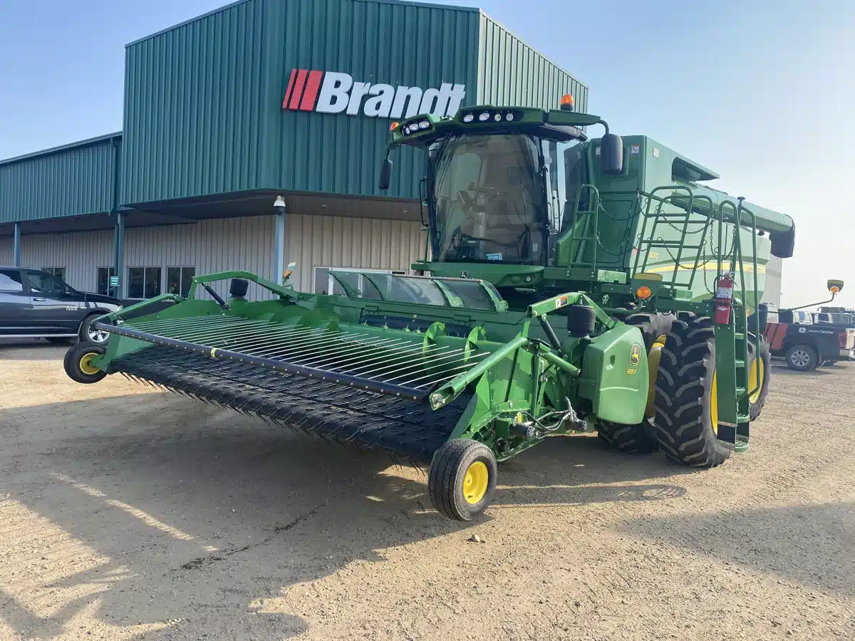 Gallery image 1 for Used 2013 John Deere S670 Combine