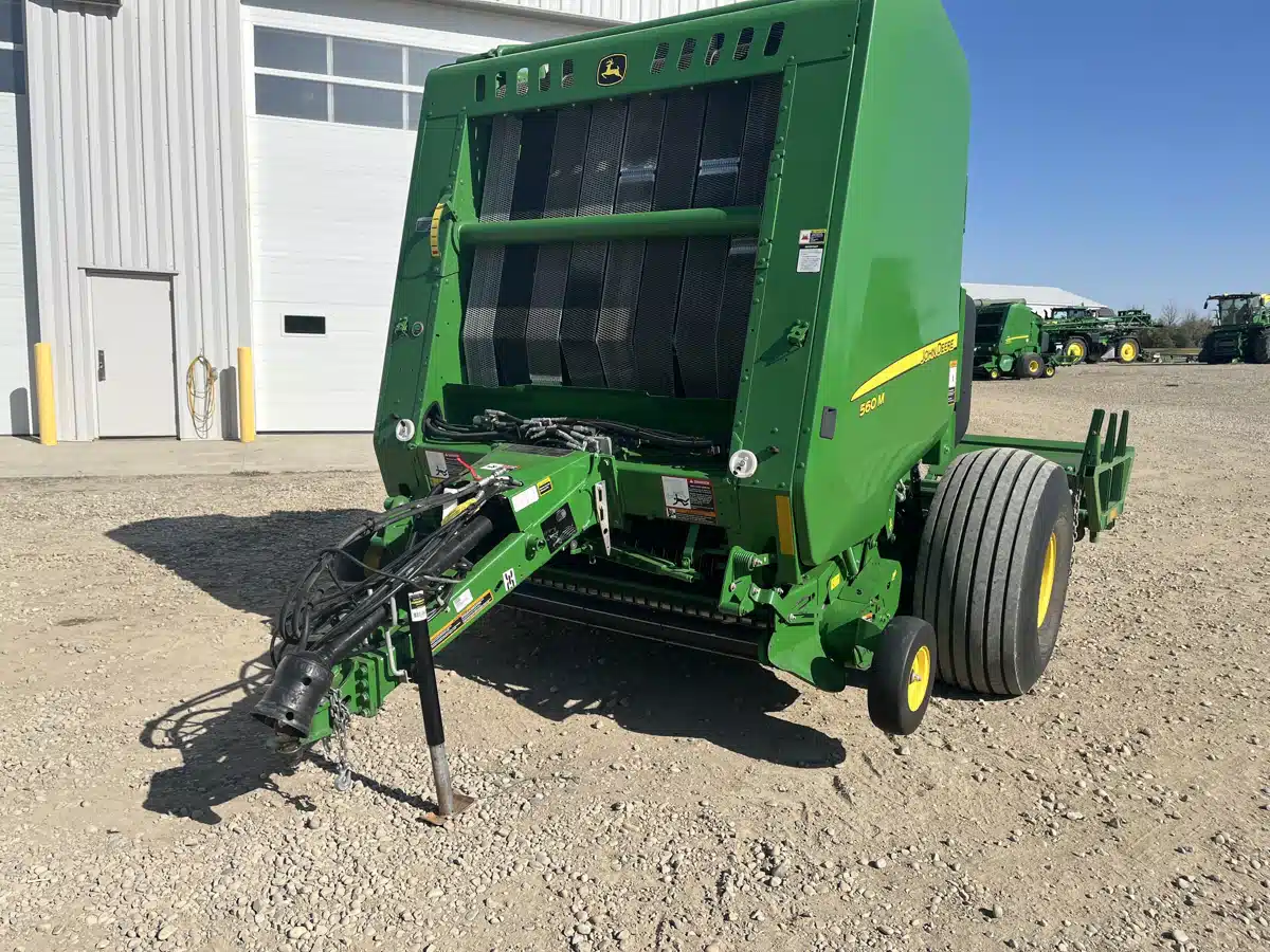 Gallery image 1 for Used 2019 John Deere 560M Round Baler