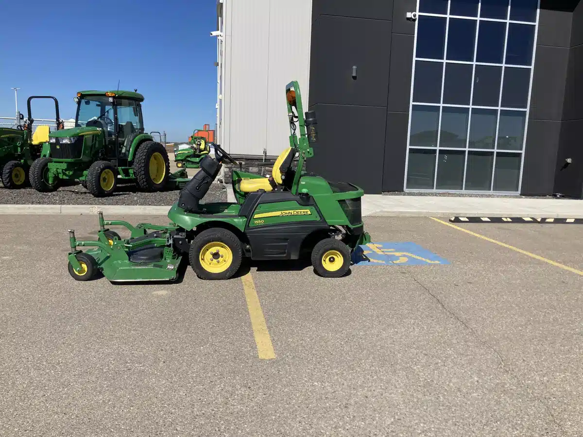 Gallery image 2 for Used 2017 John Deere 1550 Mower - Front Deck