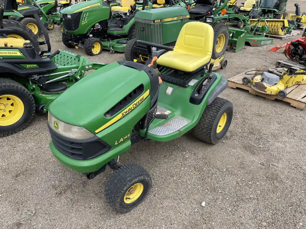 Gallery image 1 for Used 2009 John Deere LA145 Lawn Tractor
