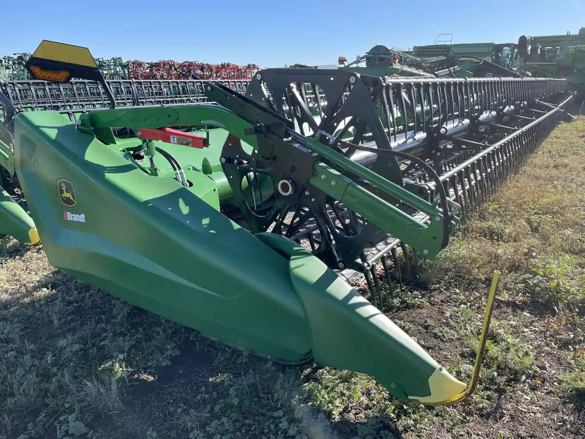 Gallery image 2 for Used 2023 John Deere HD50R Header - Draper