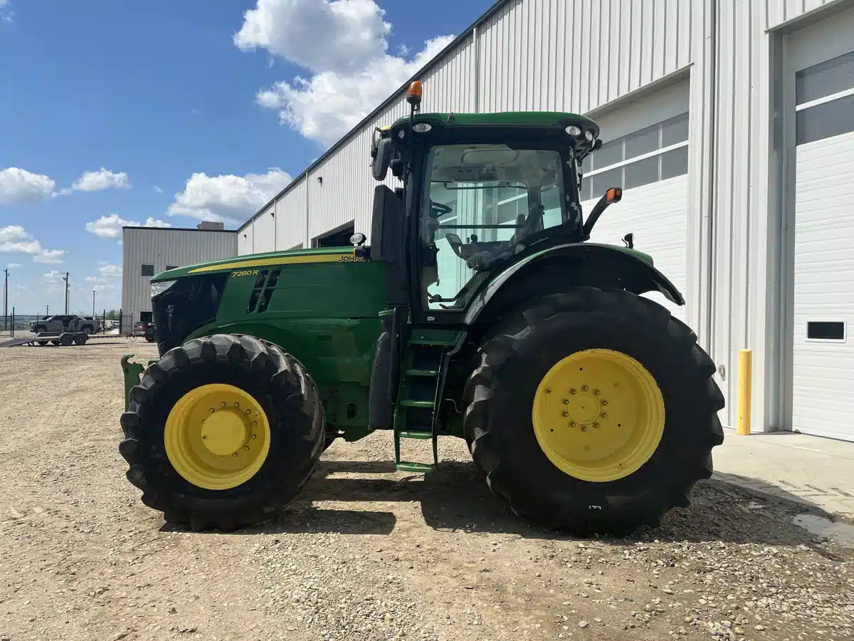 Gallery image 2 for Used 2012 John Deere 7280R Tractor