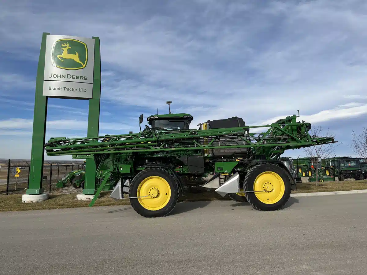 Gallery image 2 for Used 2024 John Deere 412R Sprayer - Self Propelled
