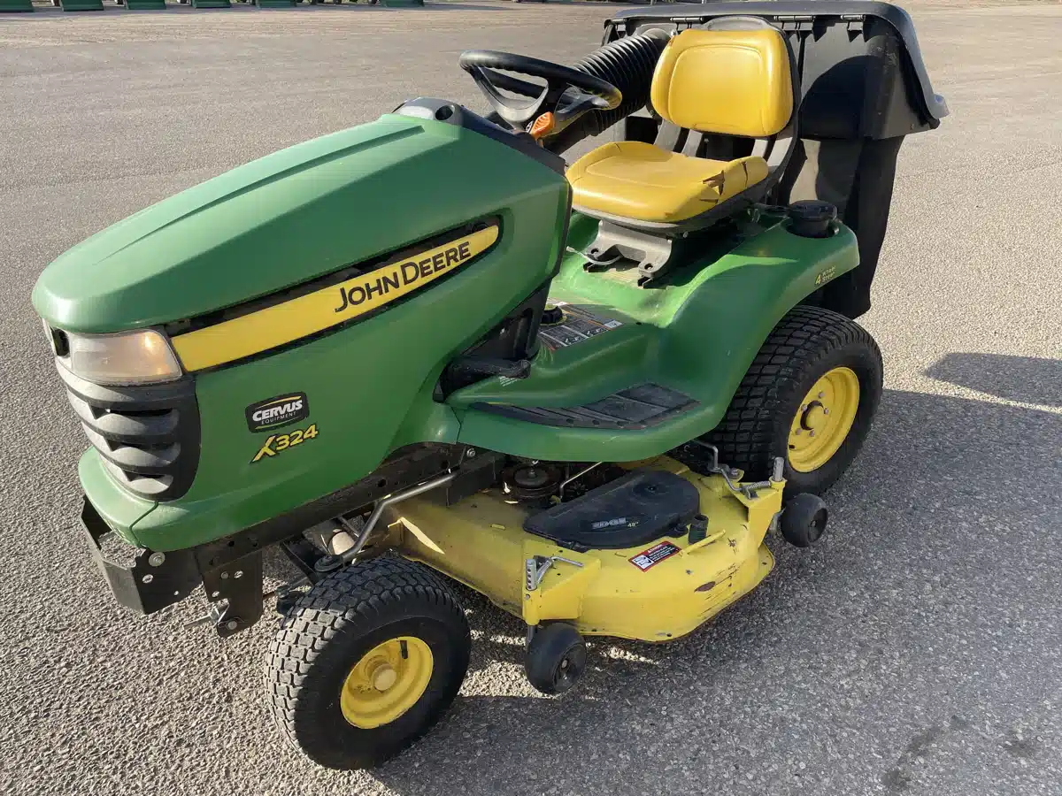 Gallery image 1 for Used 2013 John Deere X324 Lawn Tractor