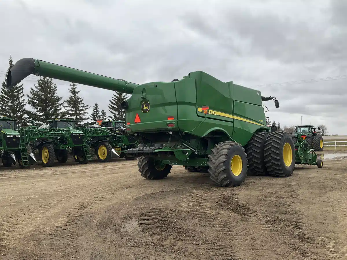 Gallery image 2 for 2021 John Deere S780 Combine