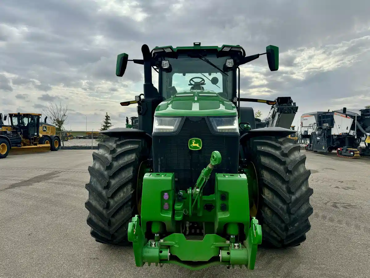 Gallery image 2 for 2023 John Deere 8R 310 Tractor